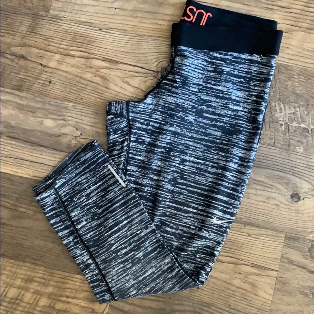 Nike leggings